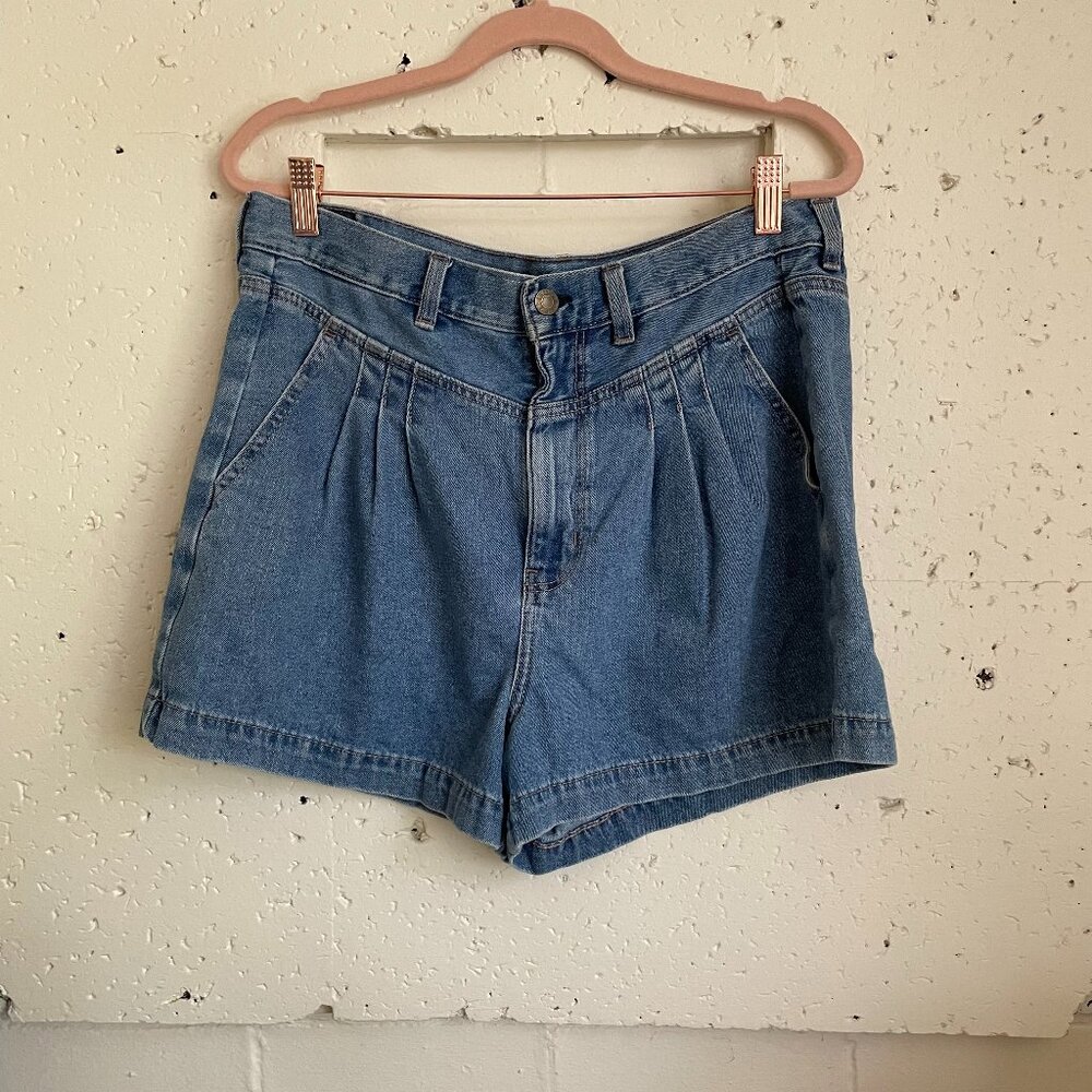 American Eagle Outfitters | Medium Wash Highest Rise Pleated Mom Shorts 14